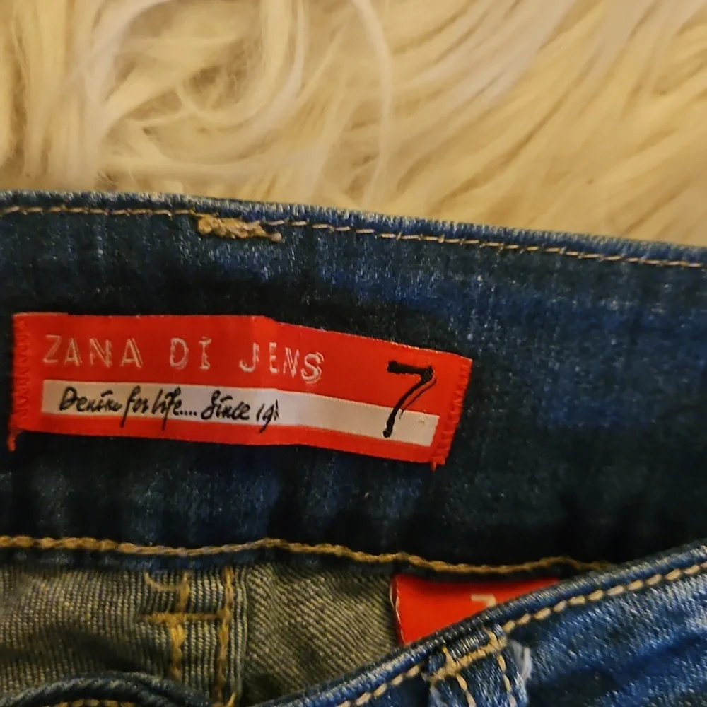 Zana Di vintage y2k